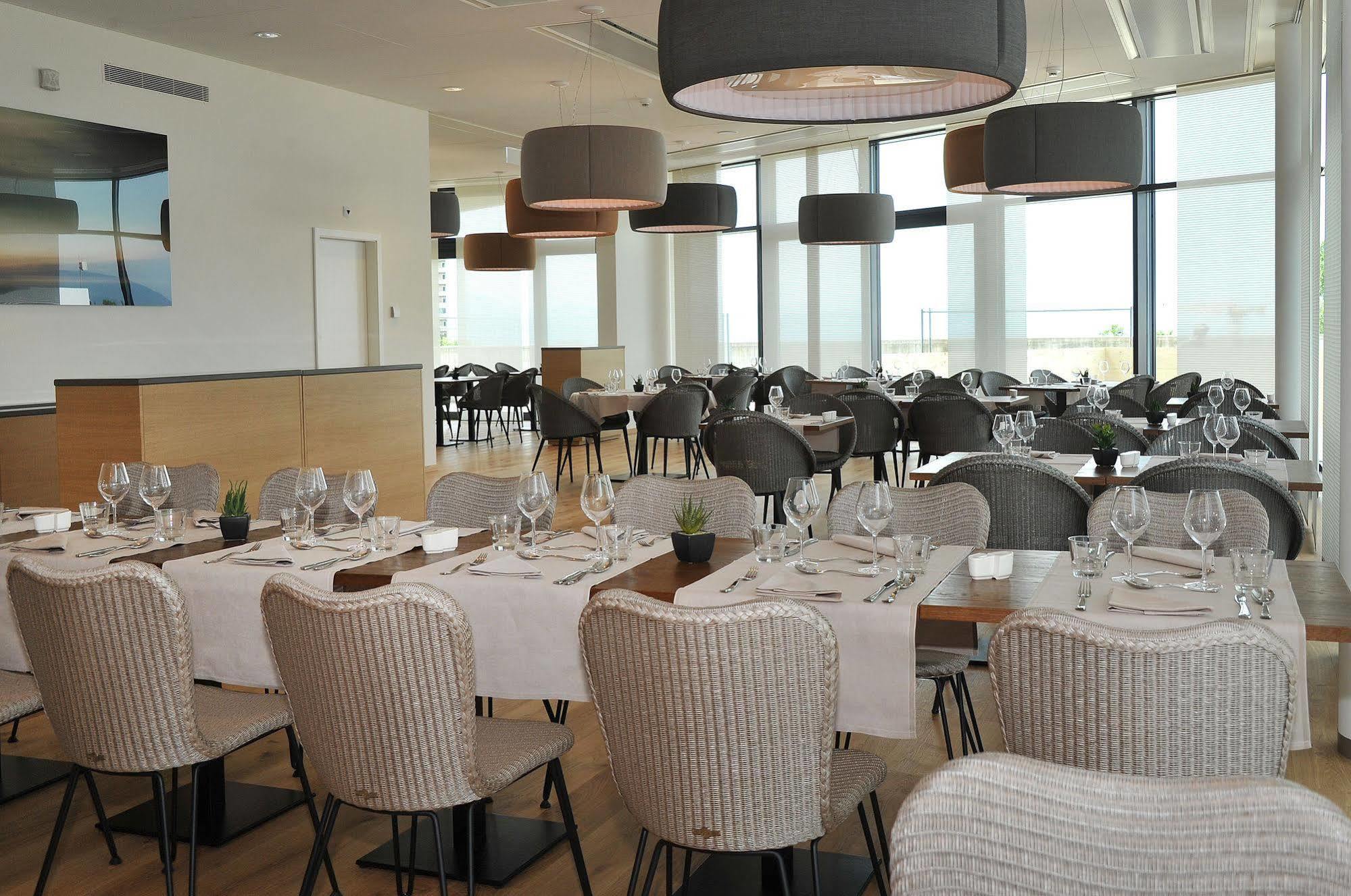 อควาติส โฮเต็ล Hotel โลซาน ภายนอก รูปภาพ